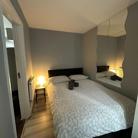 Central London - Ground Floor 2 Bedrooms Apartment Buitenkant foto