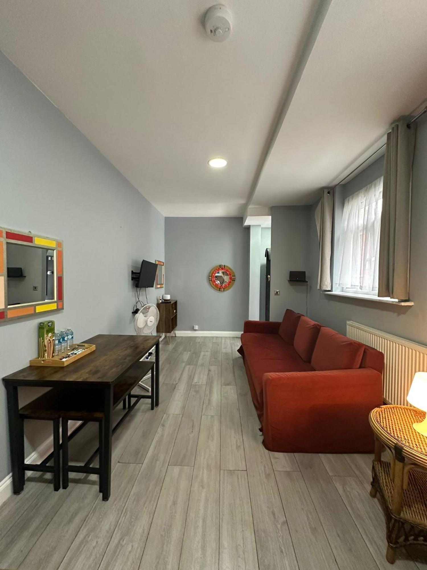 Central London - Ground Floor 2 Bedrooms Apartment Buitenkant foto