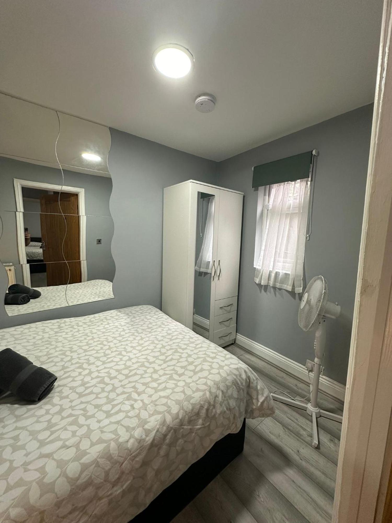 Central London - Ground Floor 2 Bedrooms Apartment Buitenkant foto